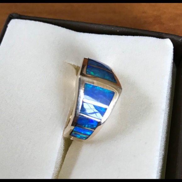 SOLD‼️ Gorgeous unusual genuine opal 14KYG ring EUC sz. 5 - Picture 3 of 8